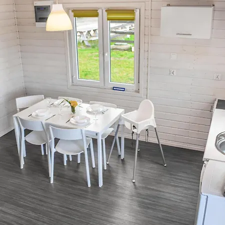 In With Outdoor Swimming Pool Holiday home